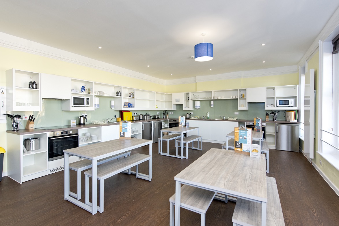 YHA Swanage - self catering kitchen